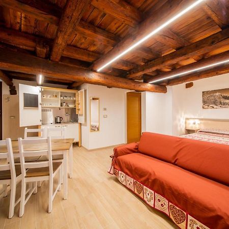Miki Central Appartament Lägenhet Aosta Exteriör bild